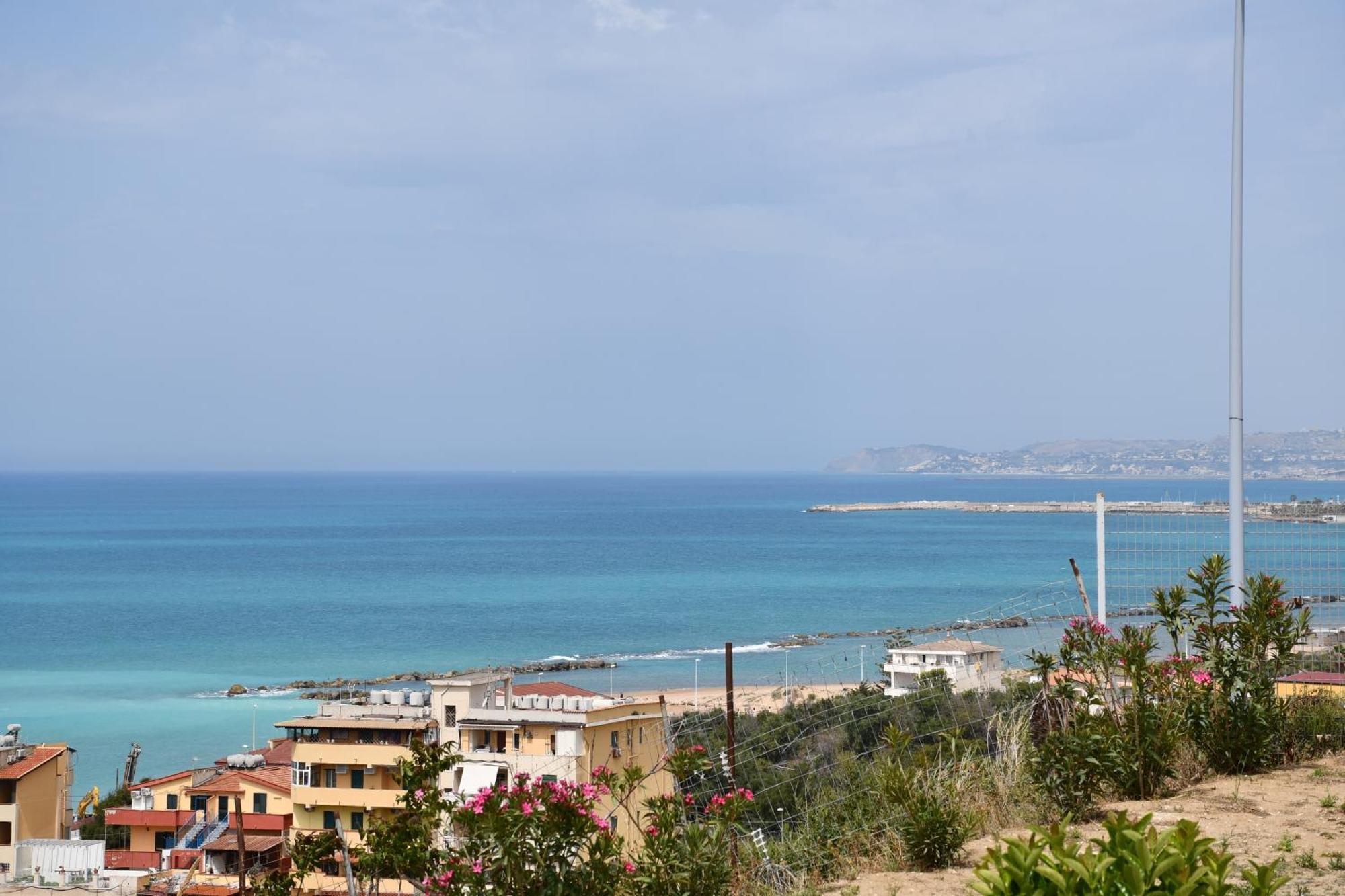 Terrazze Naos Hotel Agrigento Bagian luar foto