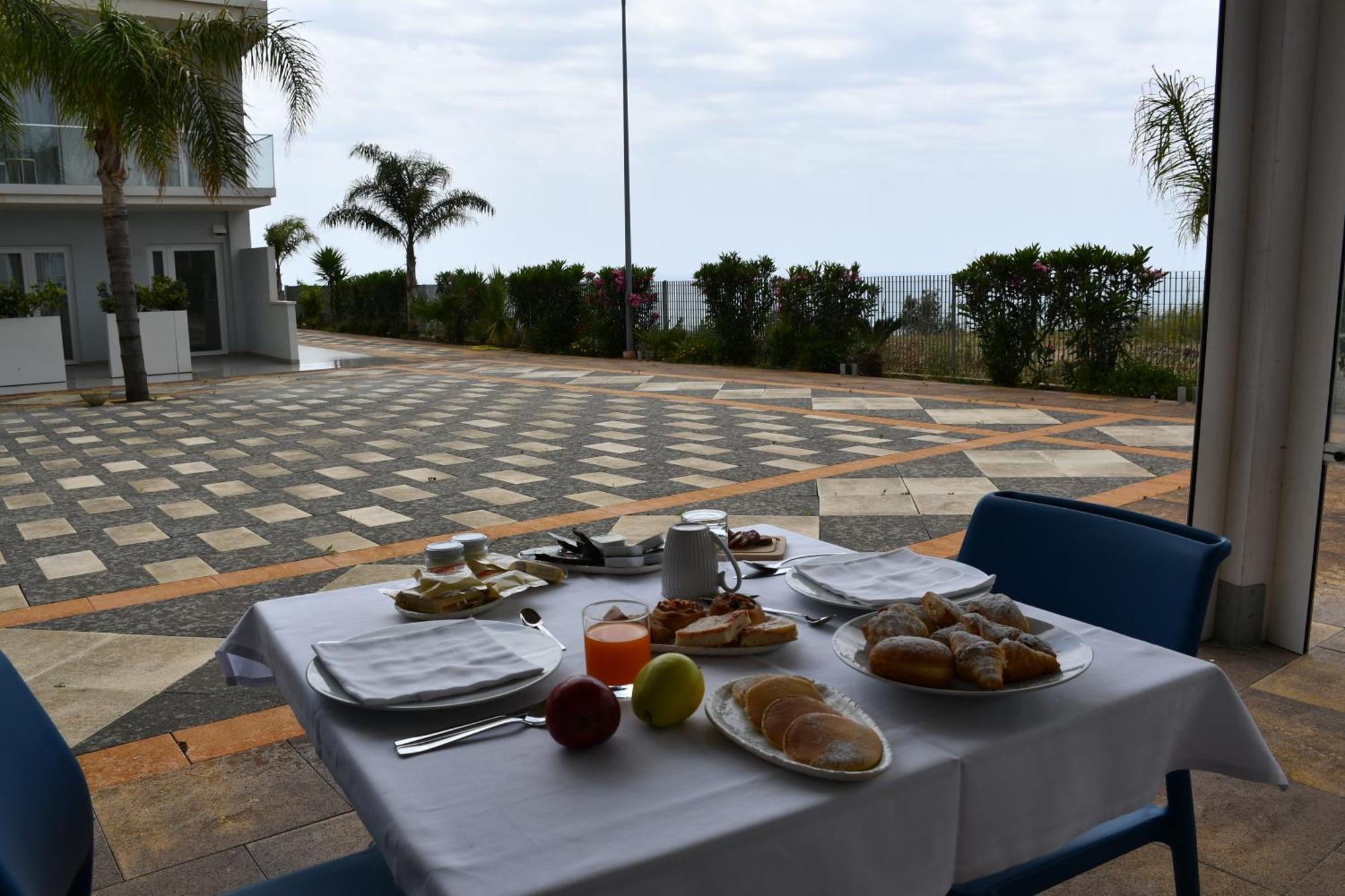 Terrazze Naos Hotel Agrigento Bagian luar foto